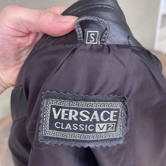 Versace Classic V2 vintage brown leather jacket - Picture 9 of 9